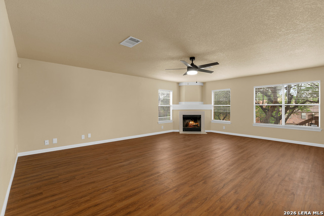 Image 8 of 44 For 10802 Winter Creek