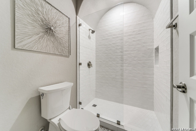 Image 11 of 24 For 28331 Charlotte Cove