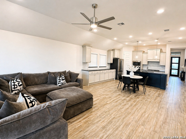 Image 8 of 25 For 1841 Windward Way