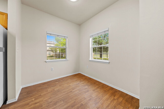 Image 16 of 41 For 1000 Diamond Dr