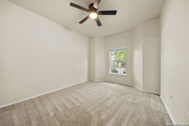 Image 18 of 41 For 1000 Diamond Dr