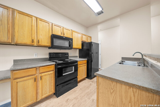 Image 30 of 41 For 1000 Diamond Dr