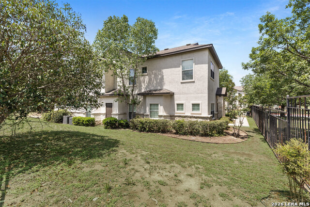 Image 5 of 41 For 1000 Diamond Dr