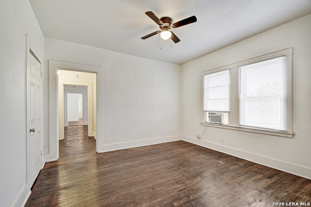 Image 18 of 31 For 3314 Perez  