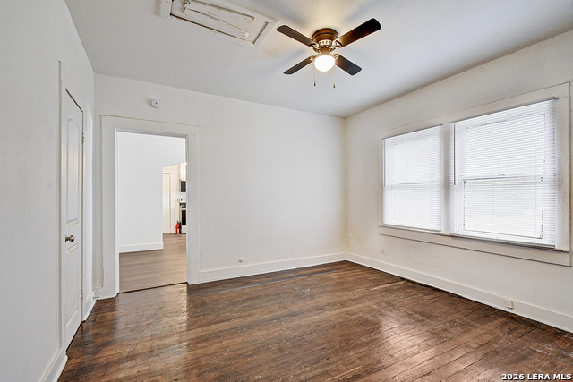 Image 21 of 31 For 3314 Perez  