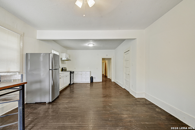 Image 5 of 31 For 3314 Perez  