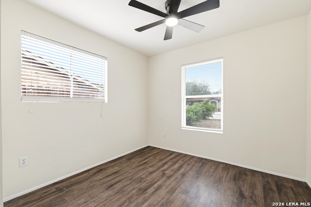 Image 16 of 21 For 5323 El Paso St