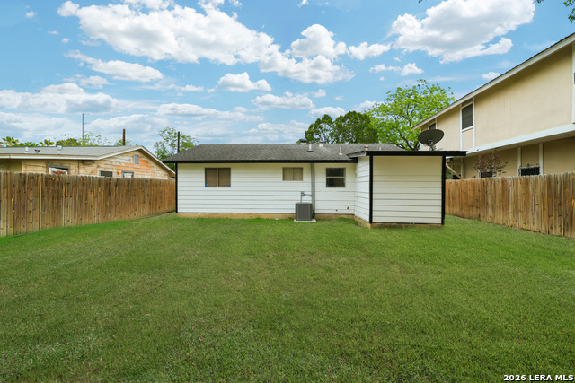 Image 21 of 21 For 5323 El Paso St