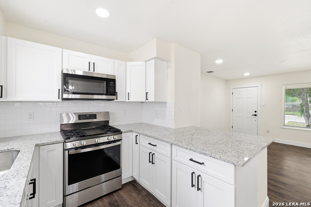 Image 9 of 21 For 5323 El Paso St