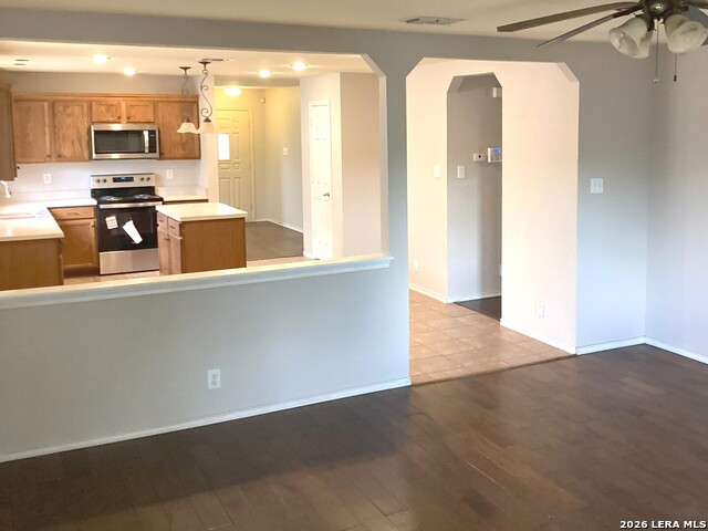 Image 8 of 13 For 6202 Kingston Rnch