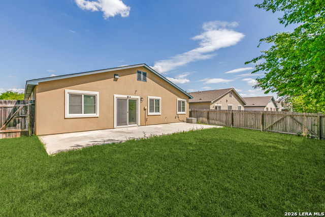 Image 24 of 25 For 10203 Relic Oaks