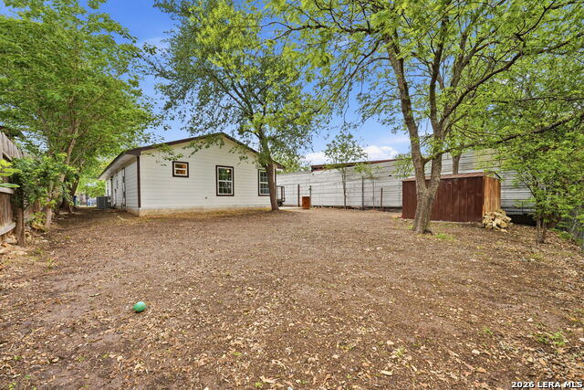 Image 21 of 22 For 444 Azucena  