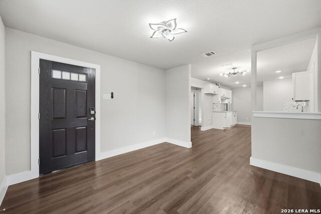 Image 4 of 22 For 444 Azucena  