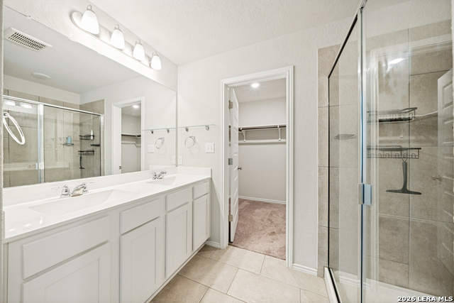 Image 17 of 25 For 11038 Airmen