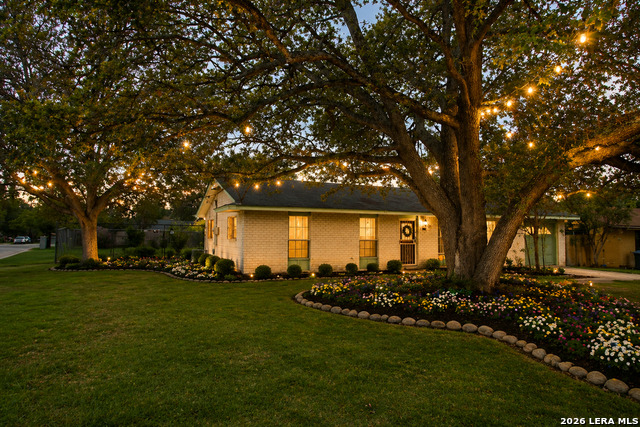 Image 5 of 16 For 4442 Desert View