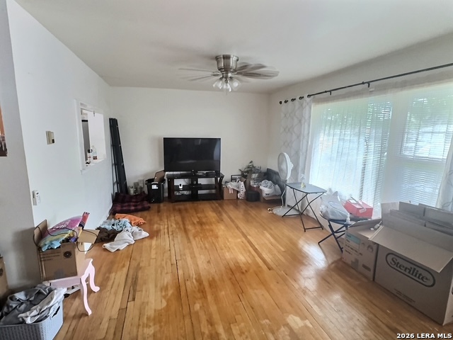 Image 2 of 12 For 134 Beryl Dr