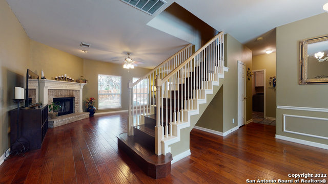 Image 2 of 41 For 18 Andover Creek Dr