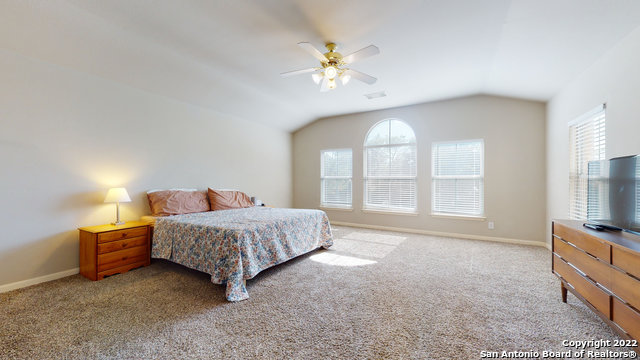 Image 20 of 41 For 18 Andover Creek Dr