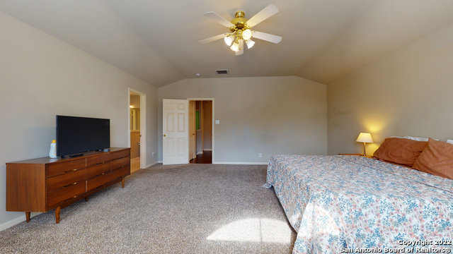 Image 21 of 41 For 18 Andover Creek Dr