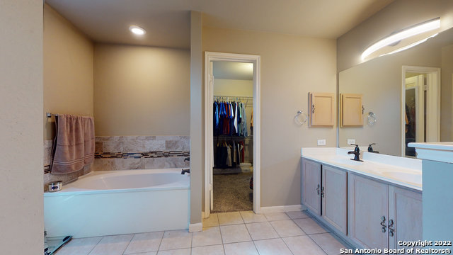 Image 25 of 41 For 18 Andover Creek Dr