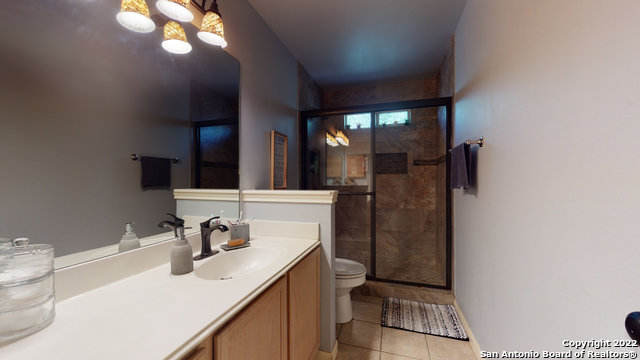 Image 28 of 41 For 18 Andover Creek Dr