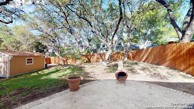 Image 29 of 41 For 18 Andover Creek Dr