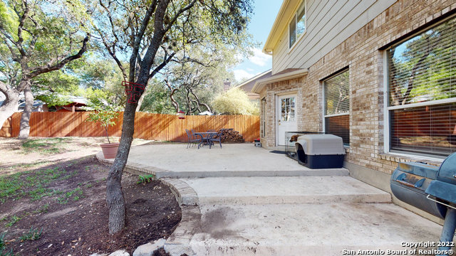 Image 35 of 41 For 18 Andover Creek Dr