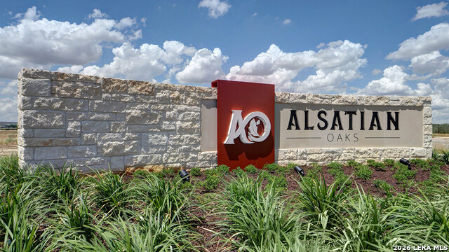 Image 3 of 4 For 216 Mountain Oak