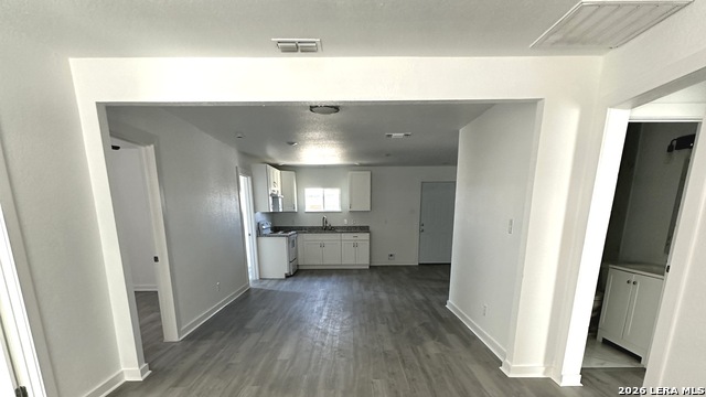 Image 3 of 13 For 514 Davis Ave