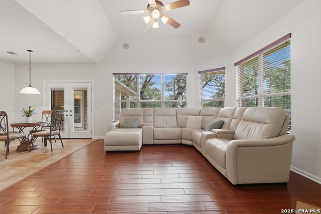 Image 26 of 39 For 19203 Brannan Blf