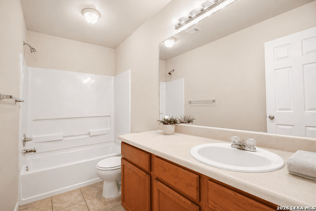 Image 8 of 9 For 10719 Mathom Lndg