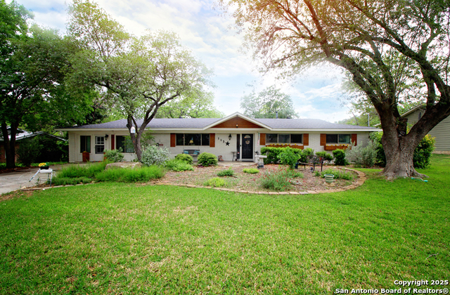 Image 2 of 38 For 113 Adobe Dr