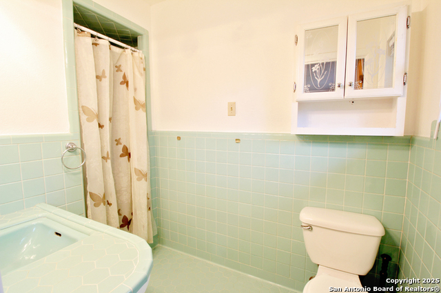 Image 21 of 38 For 113 Adobe Dr