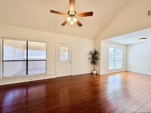 Image 23 of 45 For 6814 Quail Lk