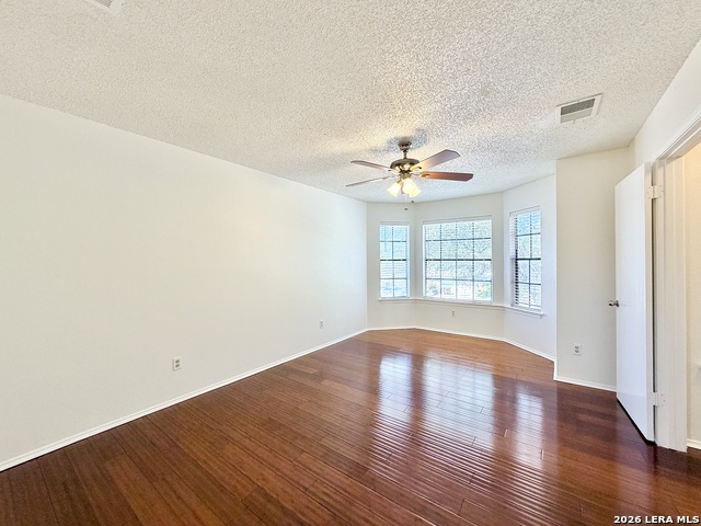 Image 31 of 45 For 6814 Quail Lk