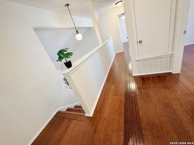 Image 38 of 45 For 6814 Quail Lk