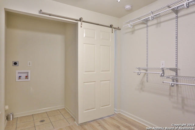 Image 13 of 19 For 209 Kronkosky St E