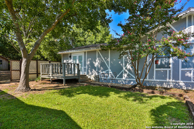 Image 18 of 19 For 209 Kronkosky St E