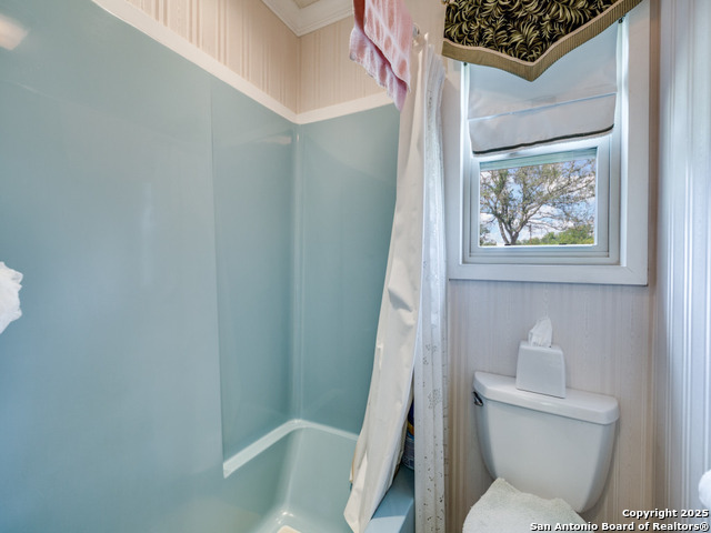 Image 16 of 25 For 135 Manor  