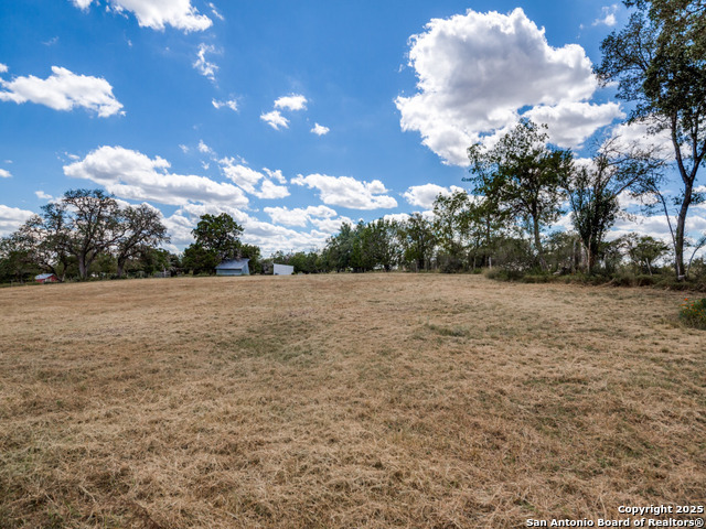 Image 23 of 25 For 135 Manor  