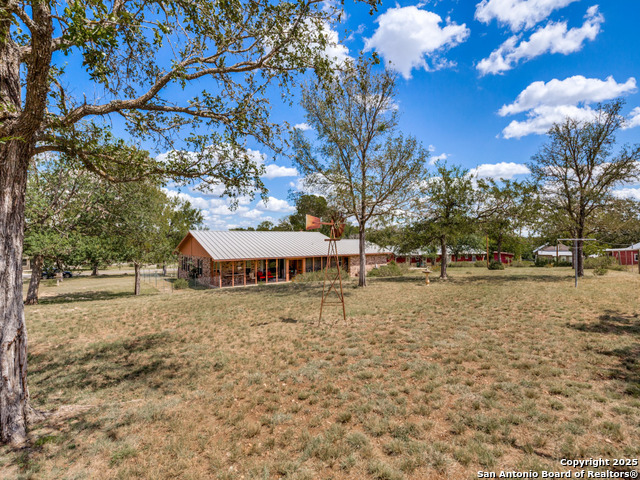 Image 3 of 25 For 135 Manor  