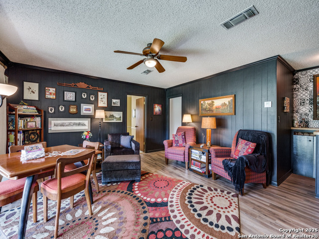 Image 8 of 25 For 135 Manor  