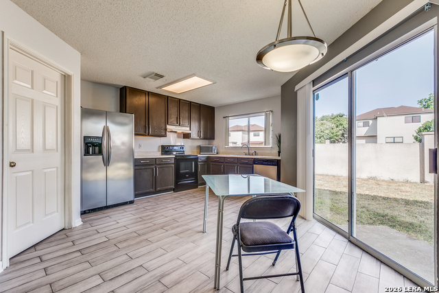 Image 8 of 25 For 8839 Breezefield