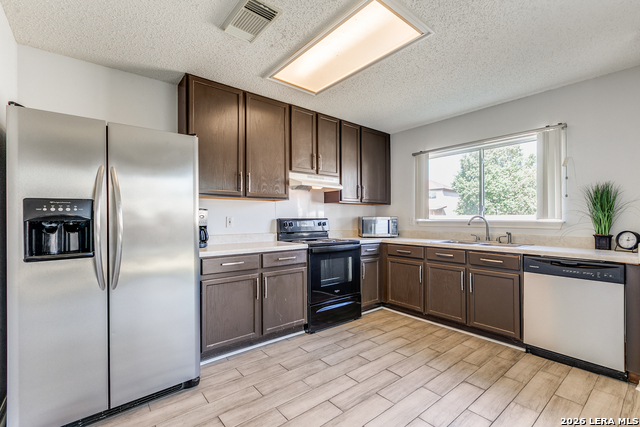 Image 9 of 25 For 8839 Breezefield