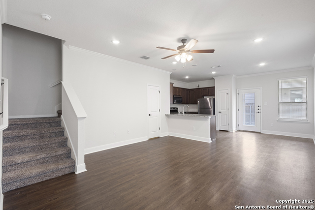 Listing photo id 0 for 10303 Candlewood Way  101