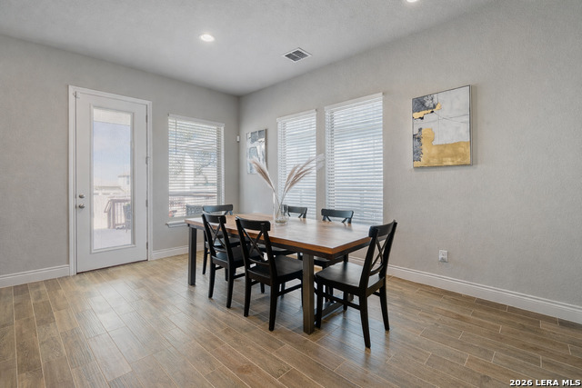 Image 10 of 29 For 1125 Cadogan Squire