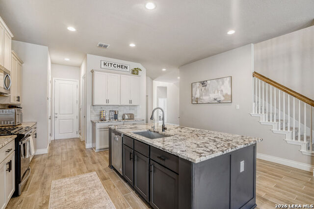 Image 8 of 29 For 1125 Cadogan Squire