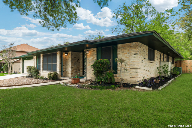 Image 3 of 28 For 92 Bluet Ln  