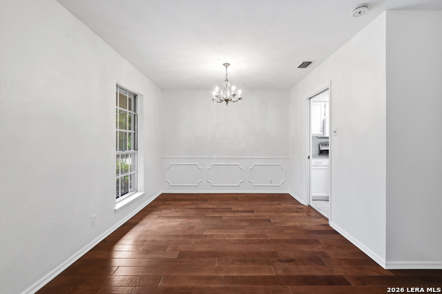 Image 7 of 28 For 92 Bluet Ln  