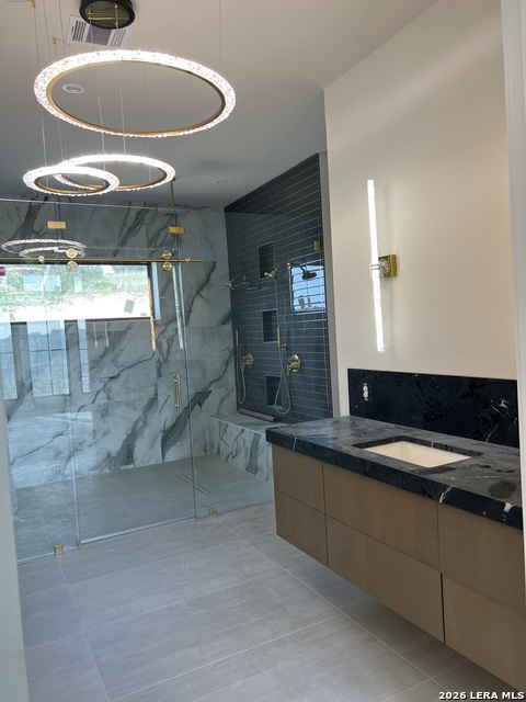 Listing photo id 1 for 9651 Lenox Hill